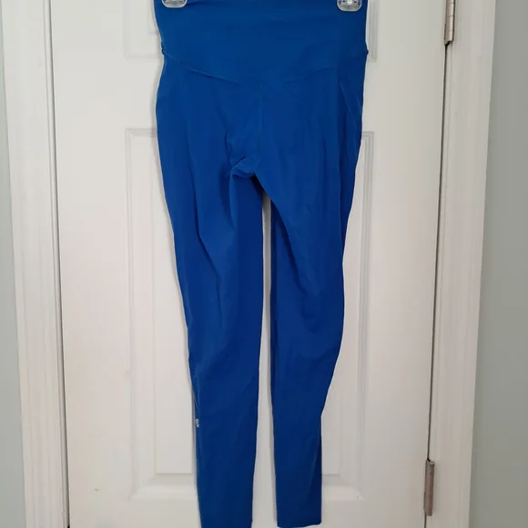 Lululemon 25 Inch Size 7 Sleek Blue High-Rise Leggings - Picture 2 of 4